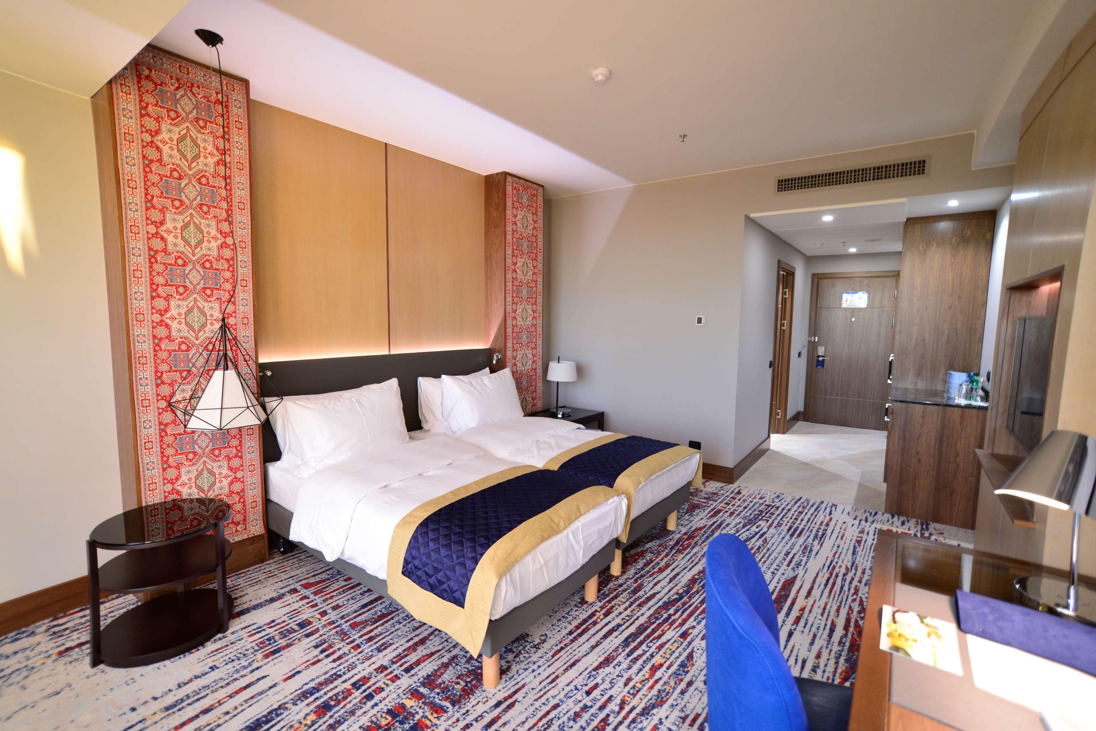 Radisson Blu Hotel Jerevan Eksteriør billede Deluxe room