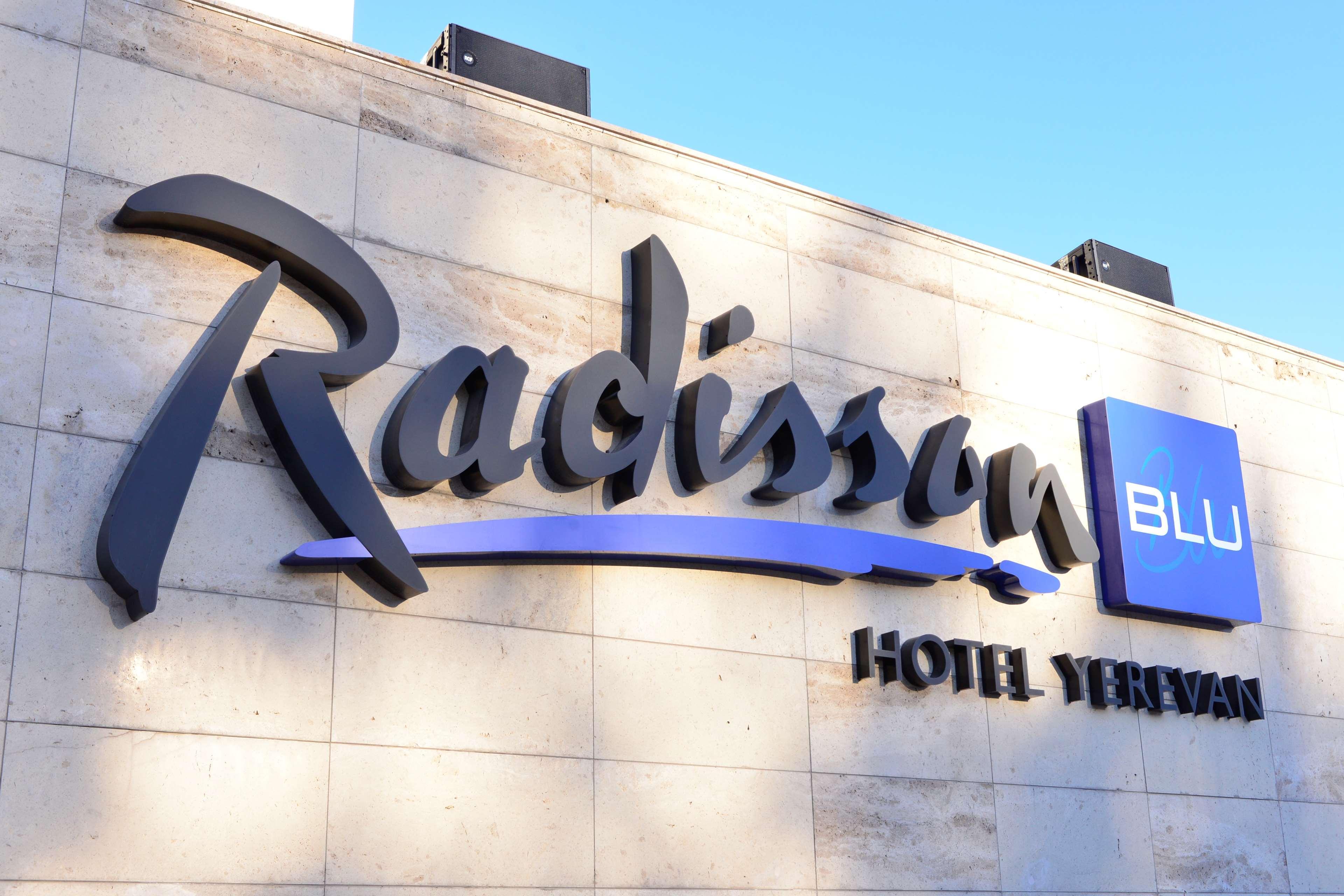 Radisson Blu Hotel Jerevan Eksteriør billede Radisson Blu Hotel, Verona