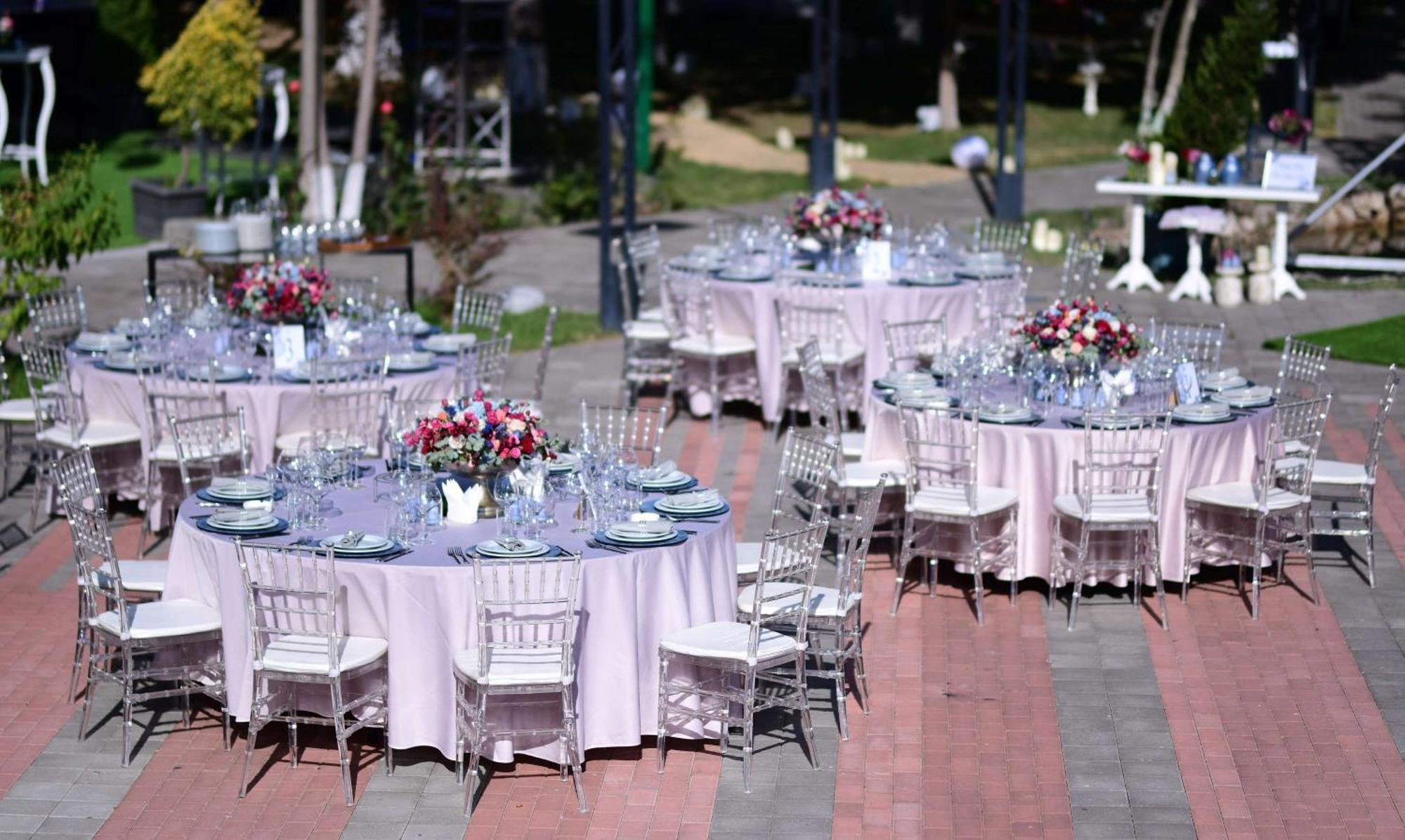Radisson Blu Hotel Jerevan Eksteriør billede A wedding reception